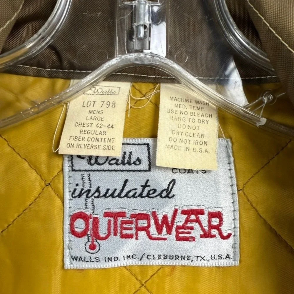 Walls vintage insulated